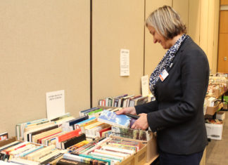 Une nouvelle page pour l’Association des bénévoles Suzanne Robichaud qui choisi des livres