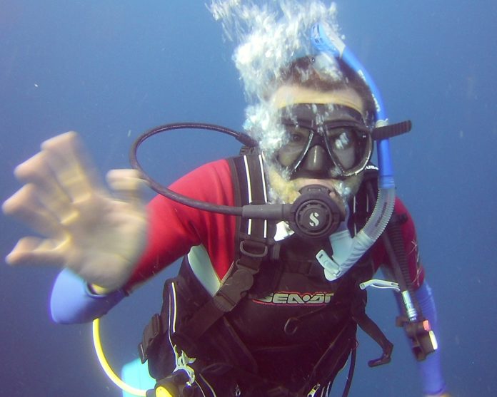 Simon Lacharité en plongée - photo de une