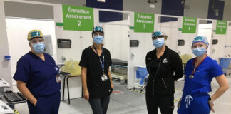 quatre médecins de la clinique Ray-Friel prenne la pose