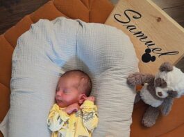 Un bébé qui dort